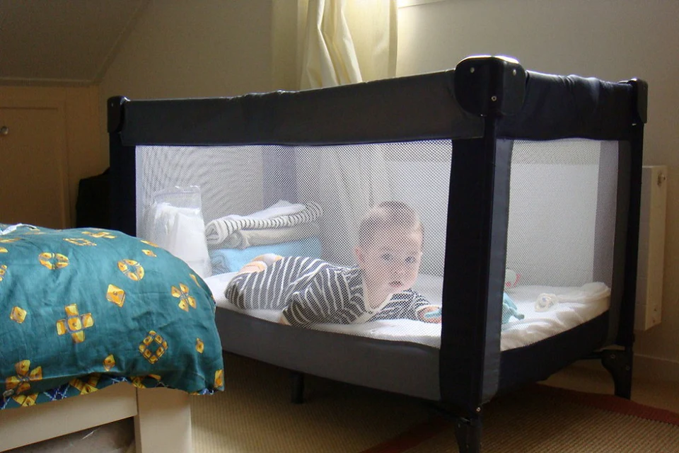5 Essential Travel Cot Tips : Your Complete Guide