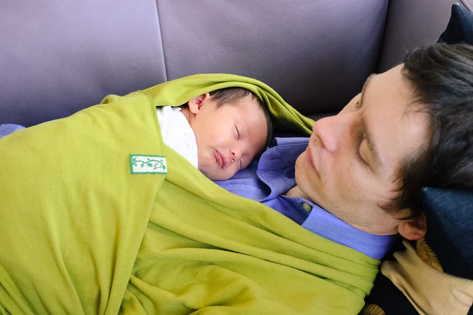 Choosing the Best Baby Carrier for Newborns
